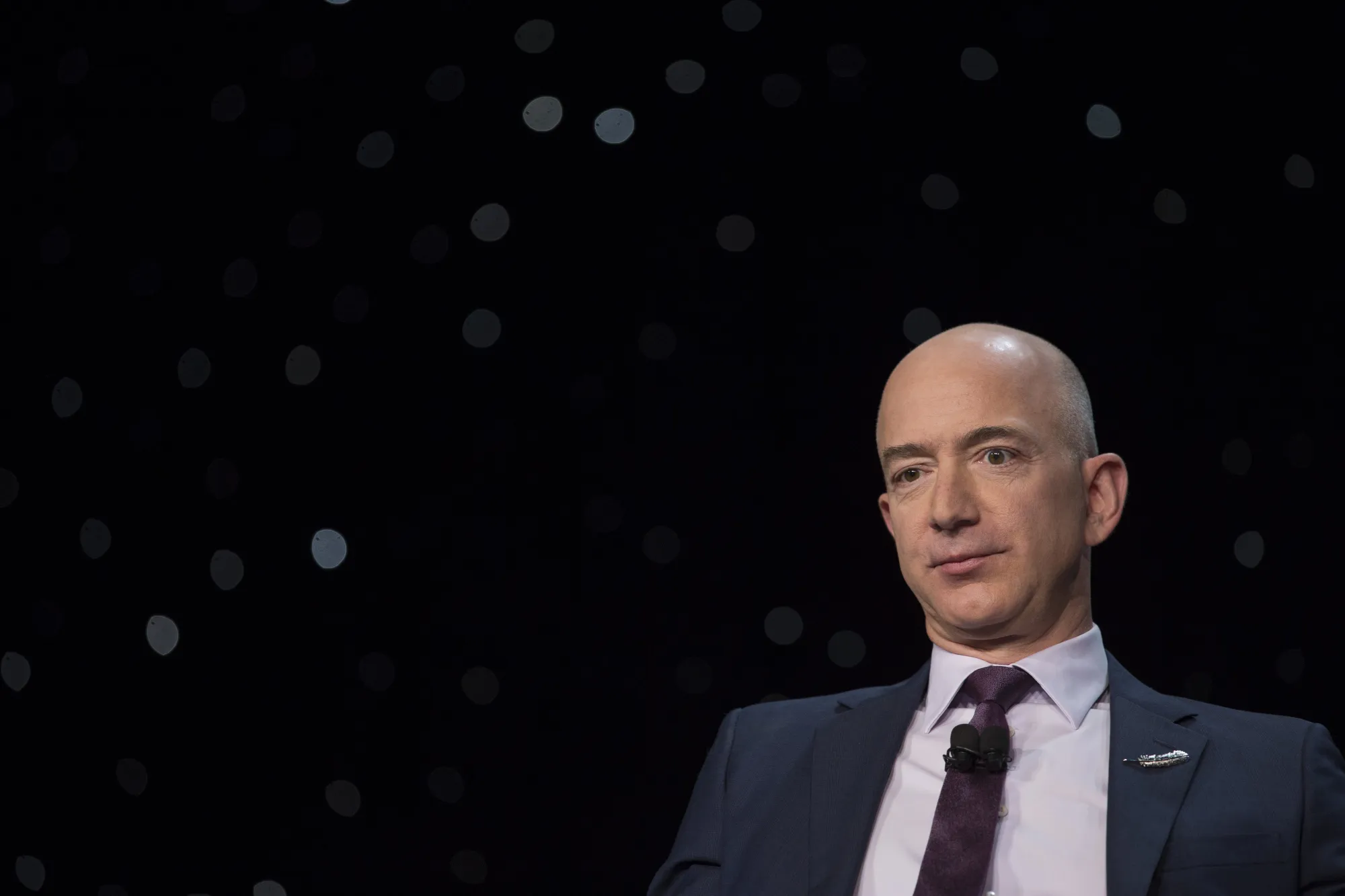 Bezos Faces Berlin Protest on Tax Policy, Worker Treatment - Bloomberg