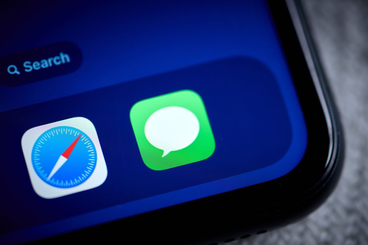 Apple AAPL Boosts IMessage Security To Fend Off Quantum Computing Apple aapl boosts imessage security to fend off quantum computing