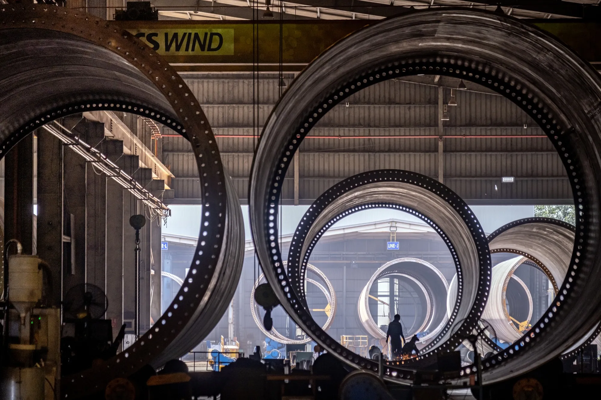 Tycoon Who Made ‘Lucky’ US Wind Power Bet Plans to Invest More - Bloomberg
