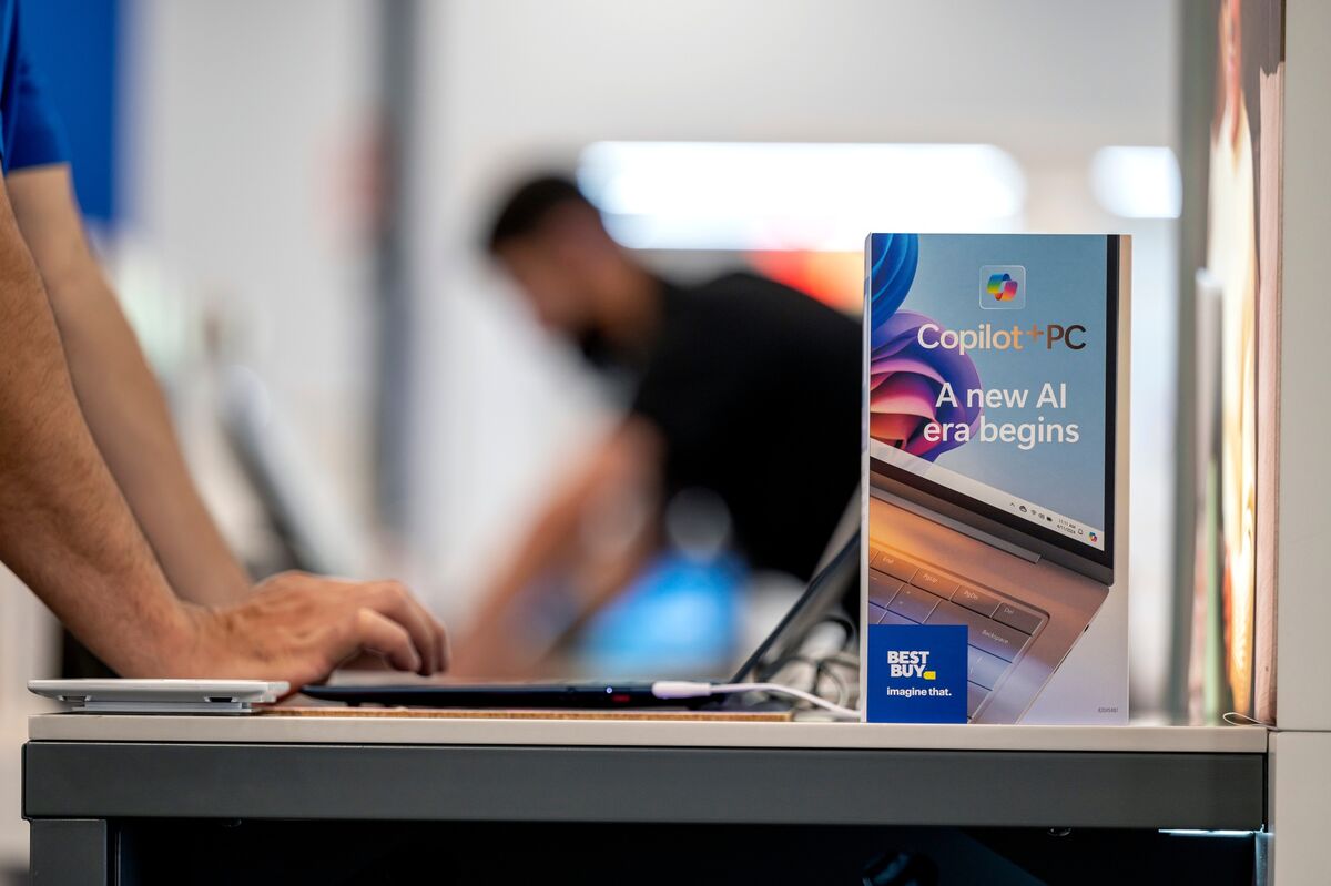 Microsoft Mobilizes 6,000 Workers to Help Customers Adopt AI