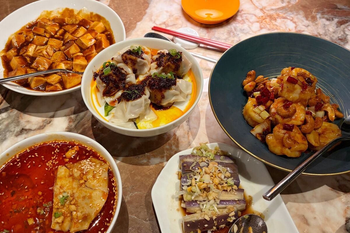 Hong Kong’s Sichuan Verandah Fumbles Away Its Spicy Promise