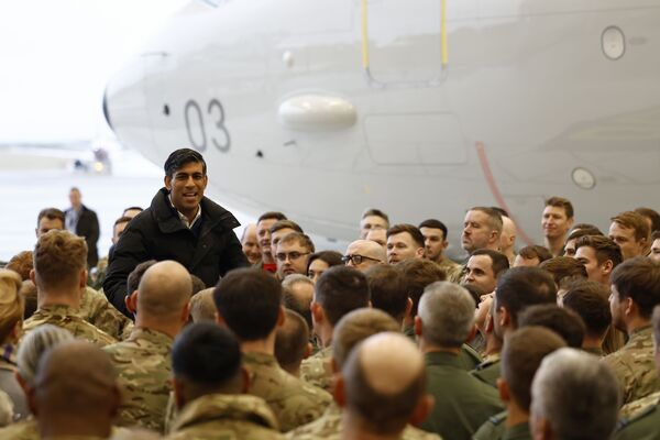 Rishi Sunak Pays Christmas Visit To Troops In Moray