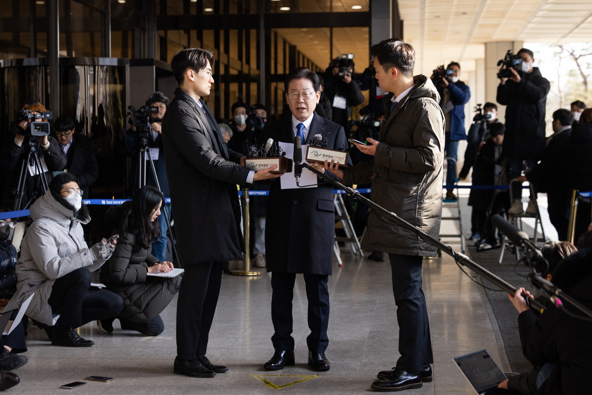 South Korea Seeks Arrest Warrant Of Opposition Leader Lee Jae-myung ...