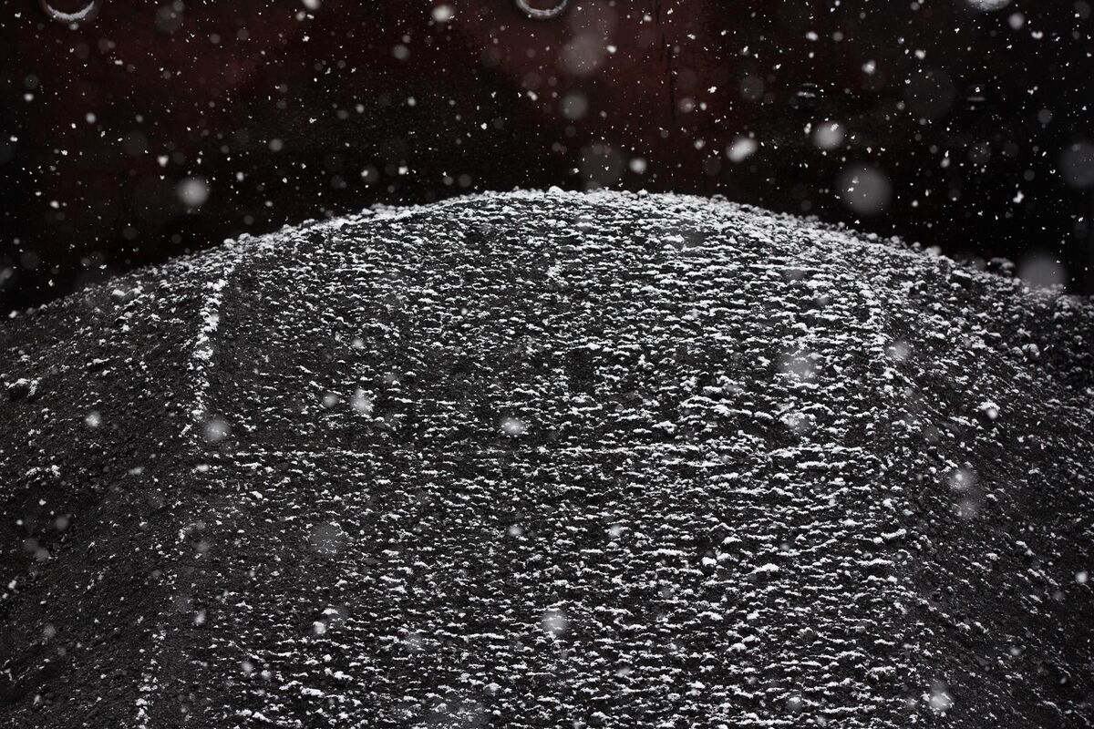 The 30-foot hull of an experimental mini-sub is helping to show how the U.S. may be able to redeploy the mountain of coal that power plants are no longer burning.