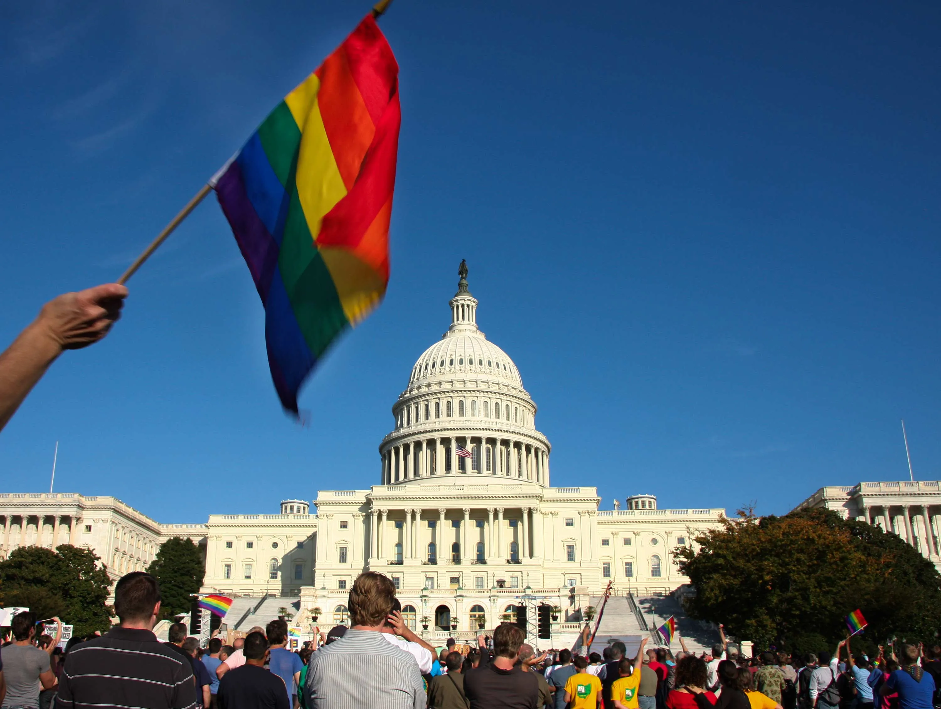 Legislation that would protect the right of same-sex couples to marry advanced by a 62-37 procedural vote in the Senate, with 12 Republicans joining all Democrats on Nov. 16.