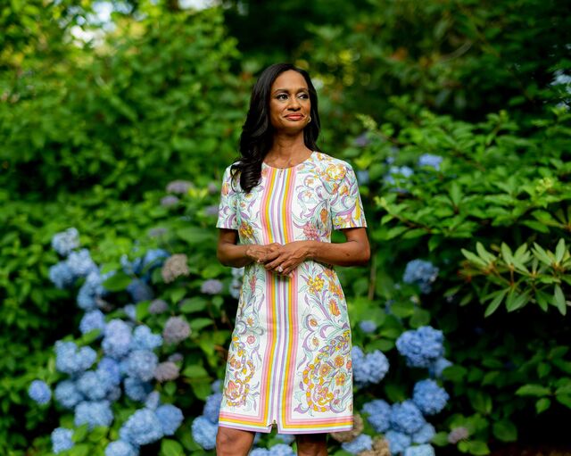 Racquel Oden, 47, is northeast divisional director for the consumer bank and wealth management business at JPMorgan Chase & Co., overseeing 10,000 employees. She began her career in 1997 as an equity trader at Morgan Stanley and has also held roles at Merrill Lynch and UBS Group AG.