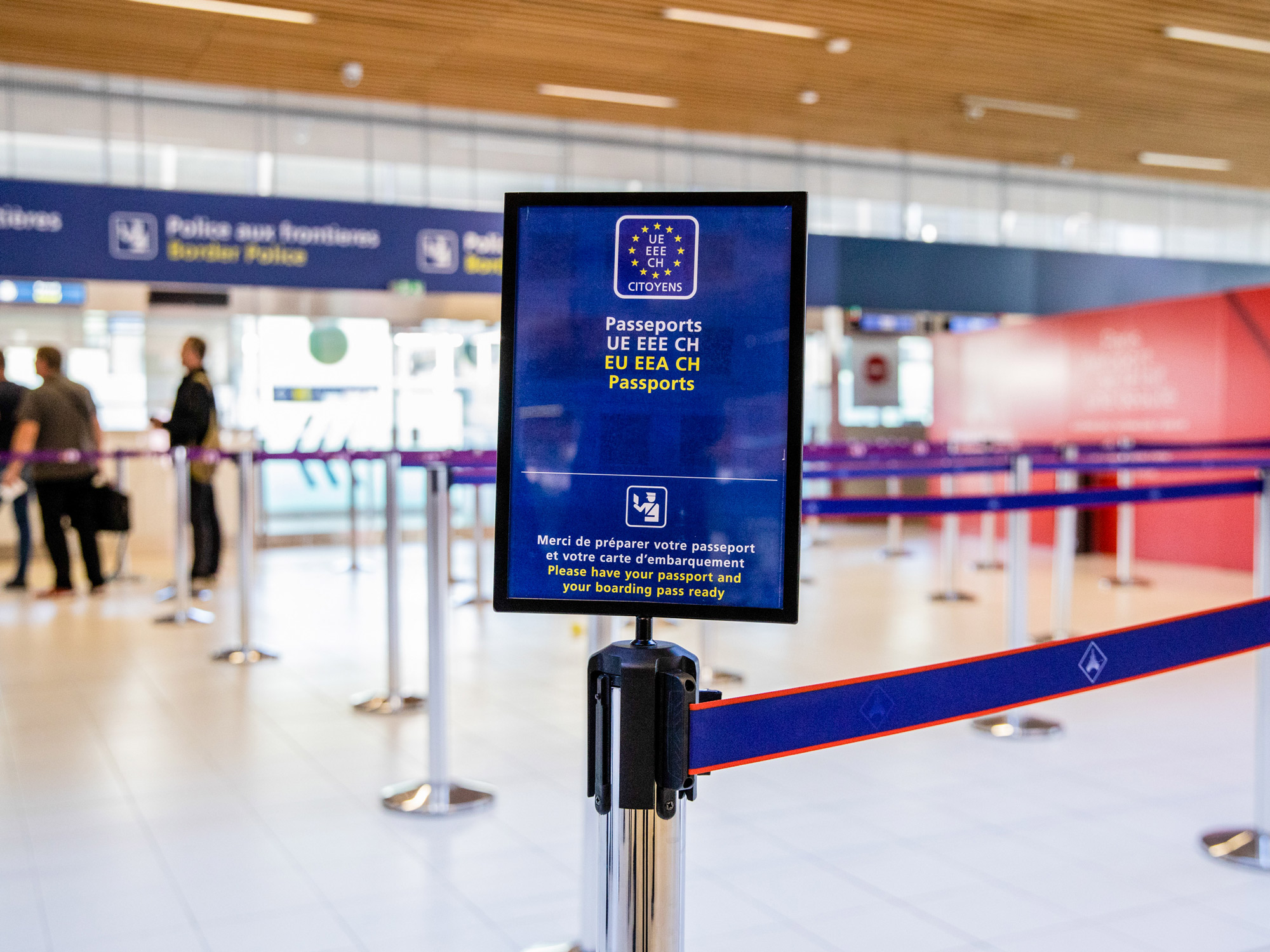 International Flight Operations at Charles de Gaulle Airport