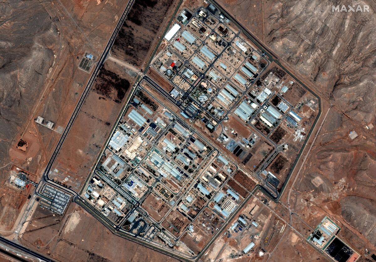 🟪"Iran: L'Agenzia per l'Energia Atomica Condanna gli Attacchi Statunitensi come un 'Assalto Selvaggio'"