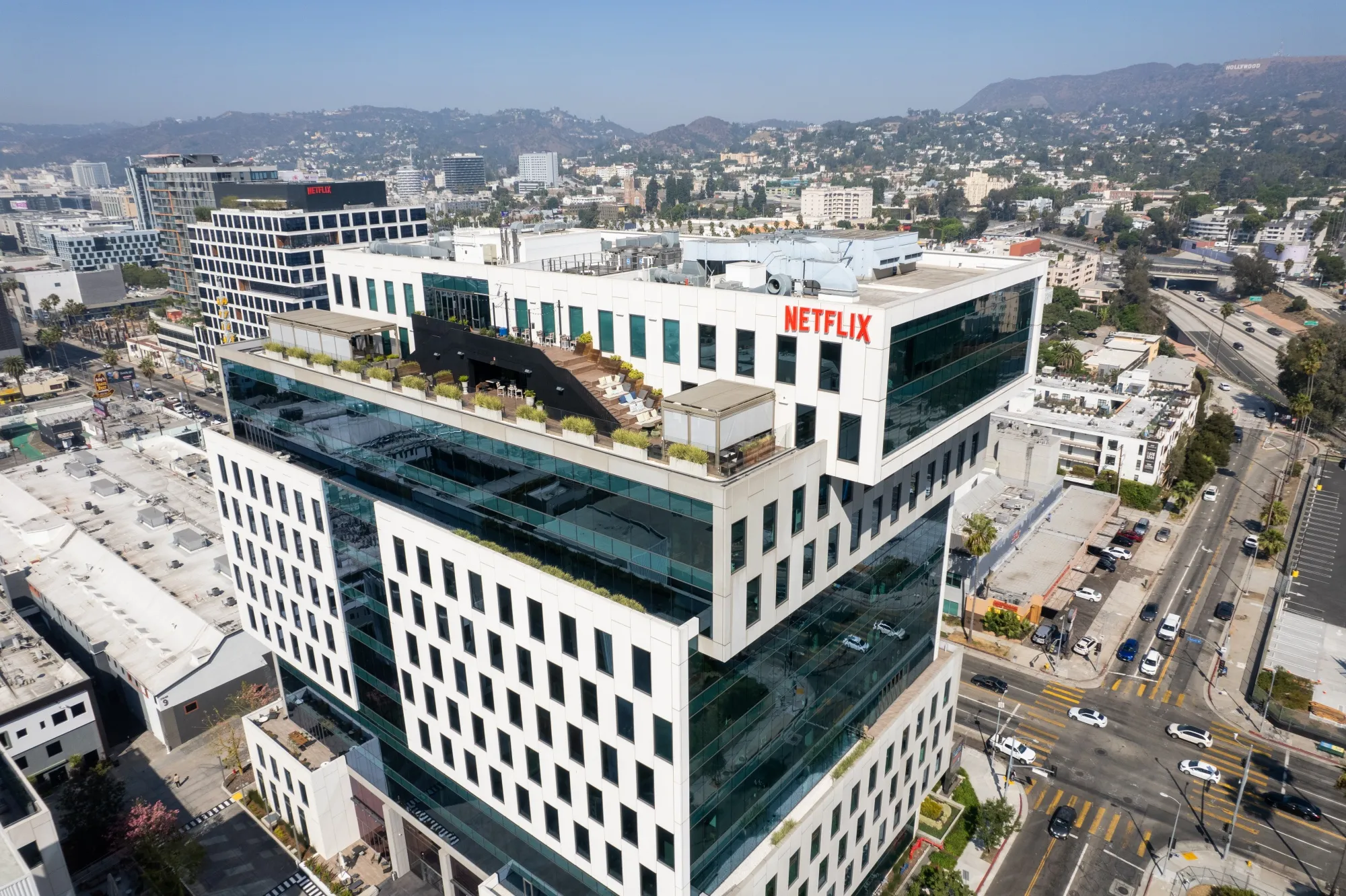 In May, Netflix established a $3 billion commercial paper program, and Uber followed with an up to $2 billion program in June, according to securities filings.