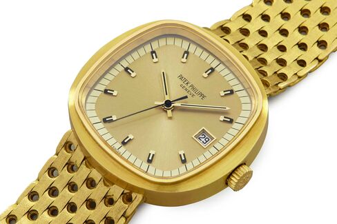 The Beta 21 is a strange relic of the history of watchmaking.