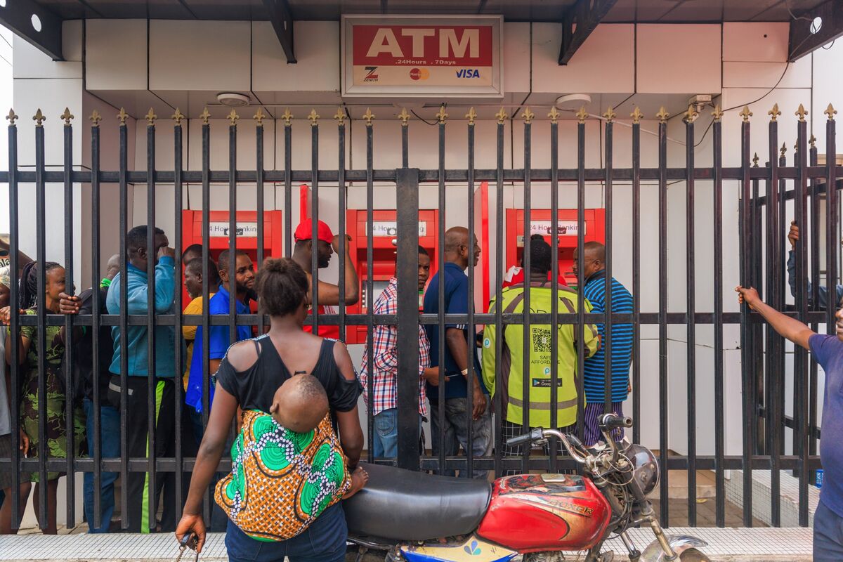 🟪"Banche Nigeriane: calo delle azioni dopo la direttiva della Banca Centrale sui dividendi"