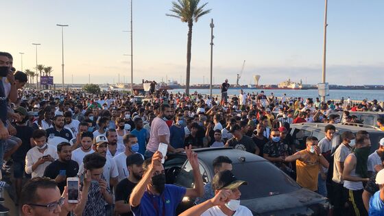Libyans Gasp From Summer Heat as Civil War Shreds Power Grid