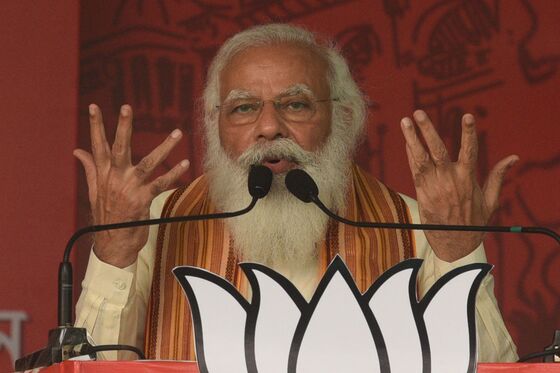 Modi Under Fire for Campaigning as India Reels From Virus Deaths