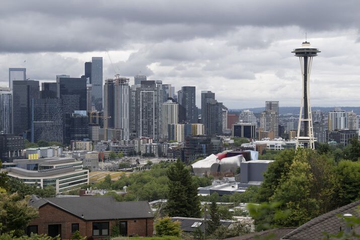 US-FEATURE-SEATTLE-SPACE NEEDLE-SKYLINE