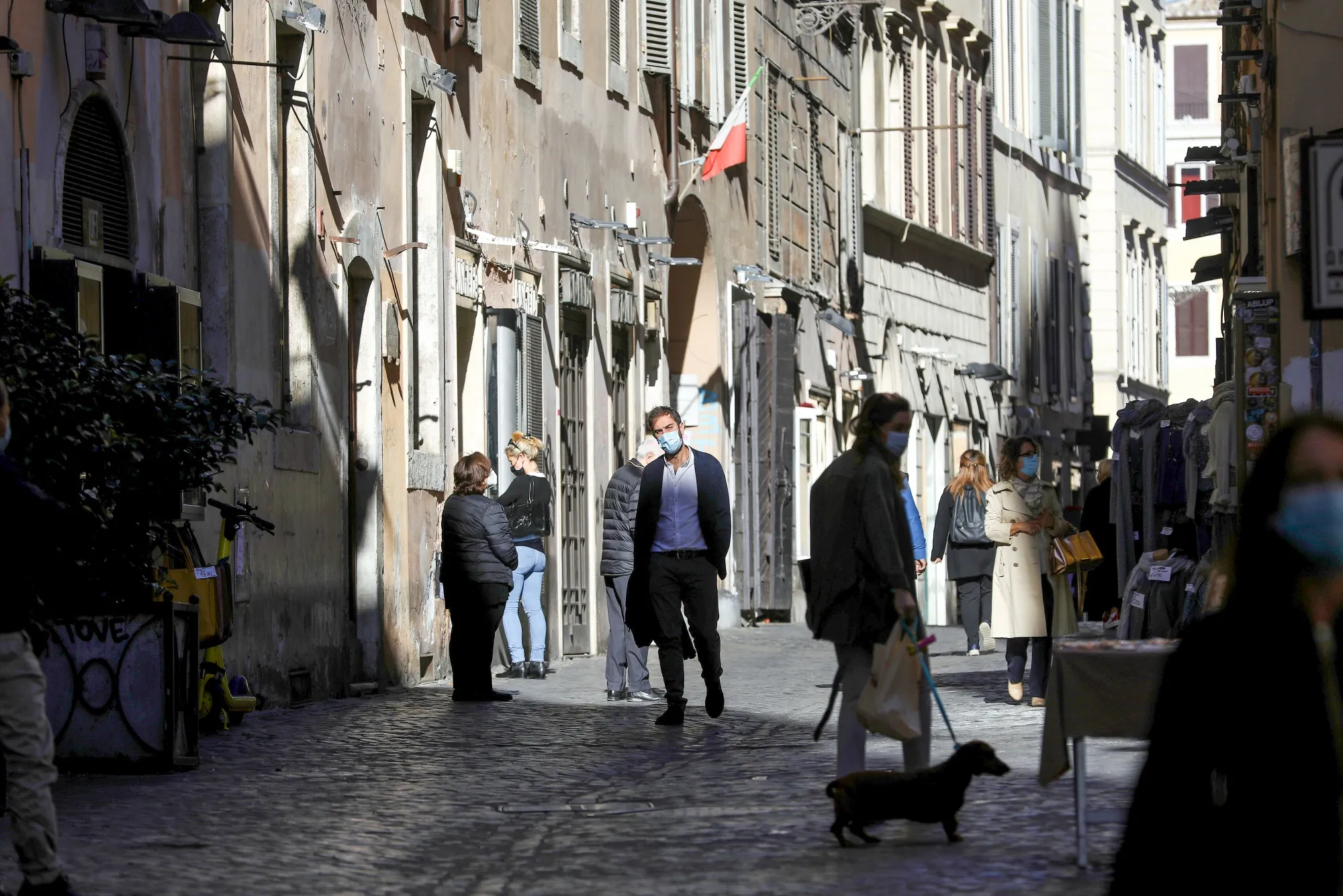 Italy Tightens Measures to Counter Pandemic Resurgence