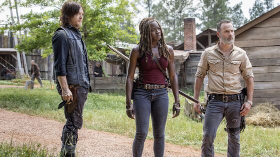 ‘Walking Dead’ Ending Leaves an Ad Hole in AMC’s Zombie Universe