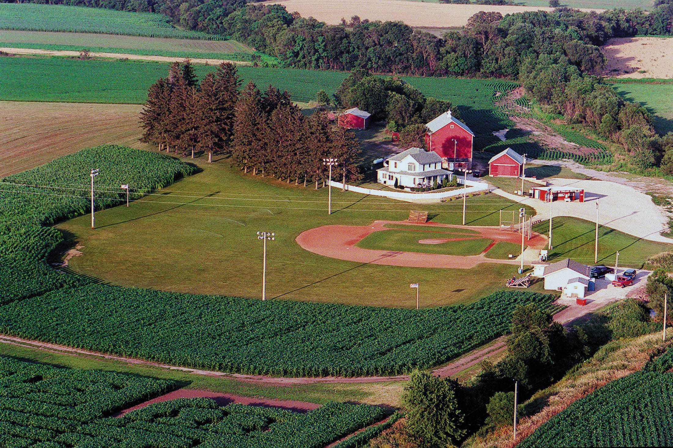 MLB at Field of Dreams: Photos of the New York Yankees in Iowa