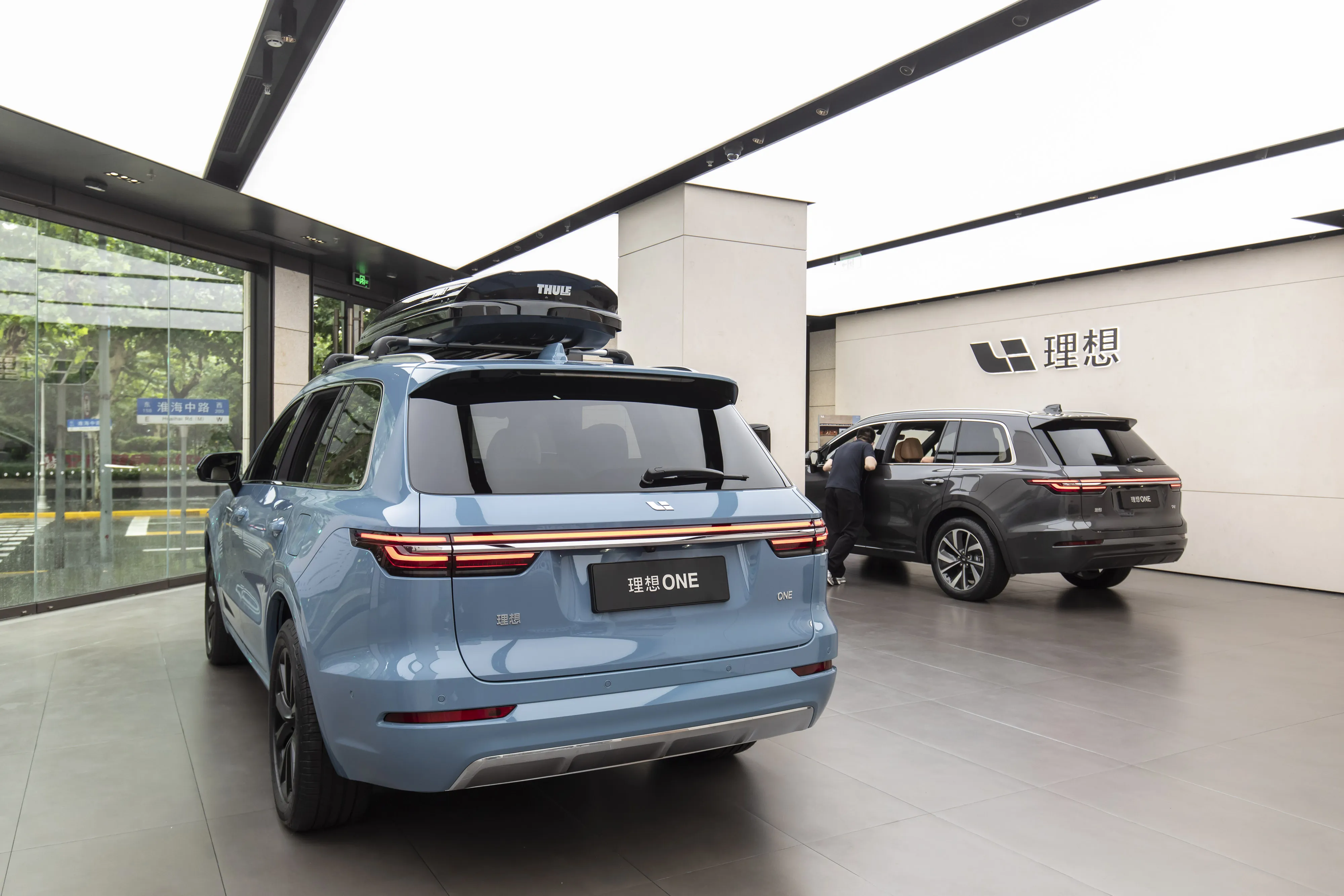 Li Auto Jumps 25 as Earnings Withstand China EV Price War Bloomberg