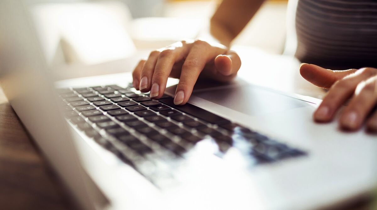 bloomberg.com - Julia Fanzeres - US Job-Cut Announcements in Tech Keep Rising With AI Adoption