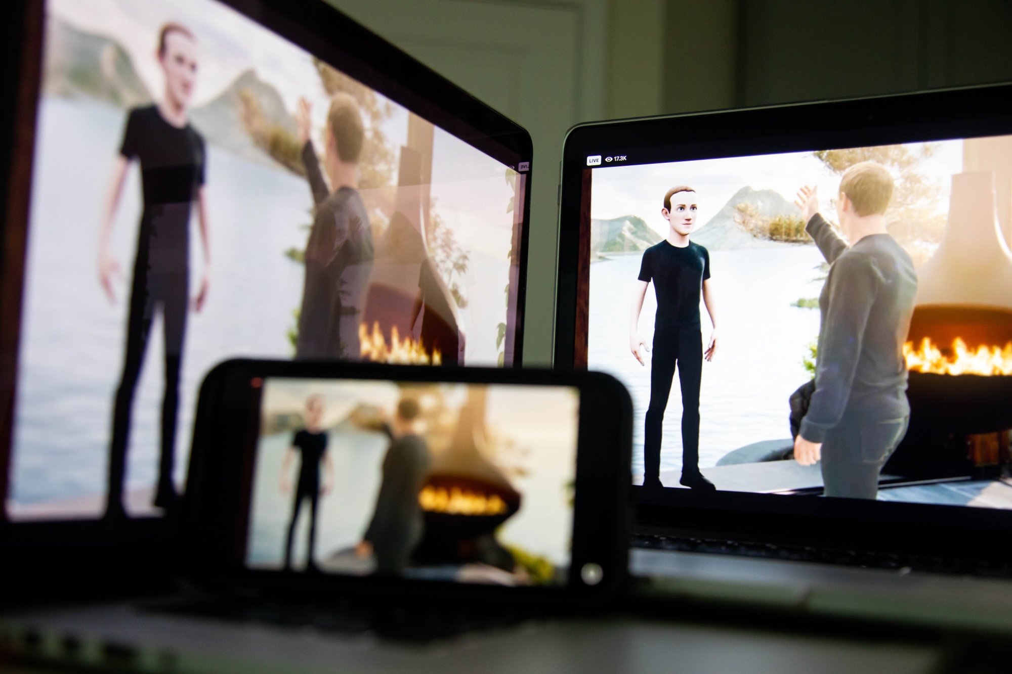 Facebook, Beware: The Metaverse Is Flat, and Zuckerberg Needs a Plan - Bloomberg