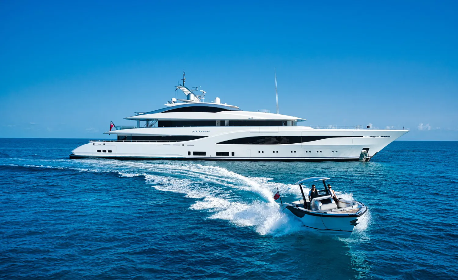 Superyacht Arrow