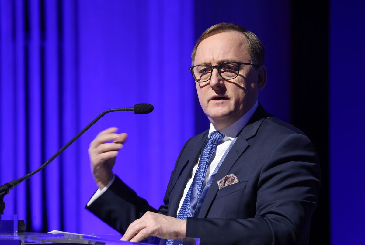 ECB’s Kazaks Sees Rates Staying at 2% If No Further Shocks