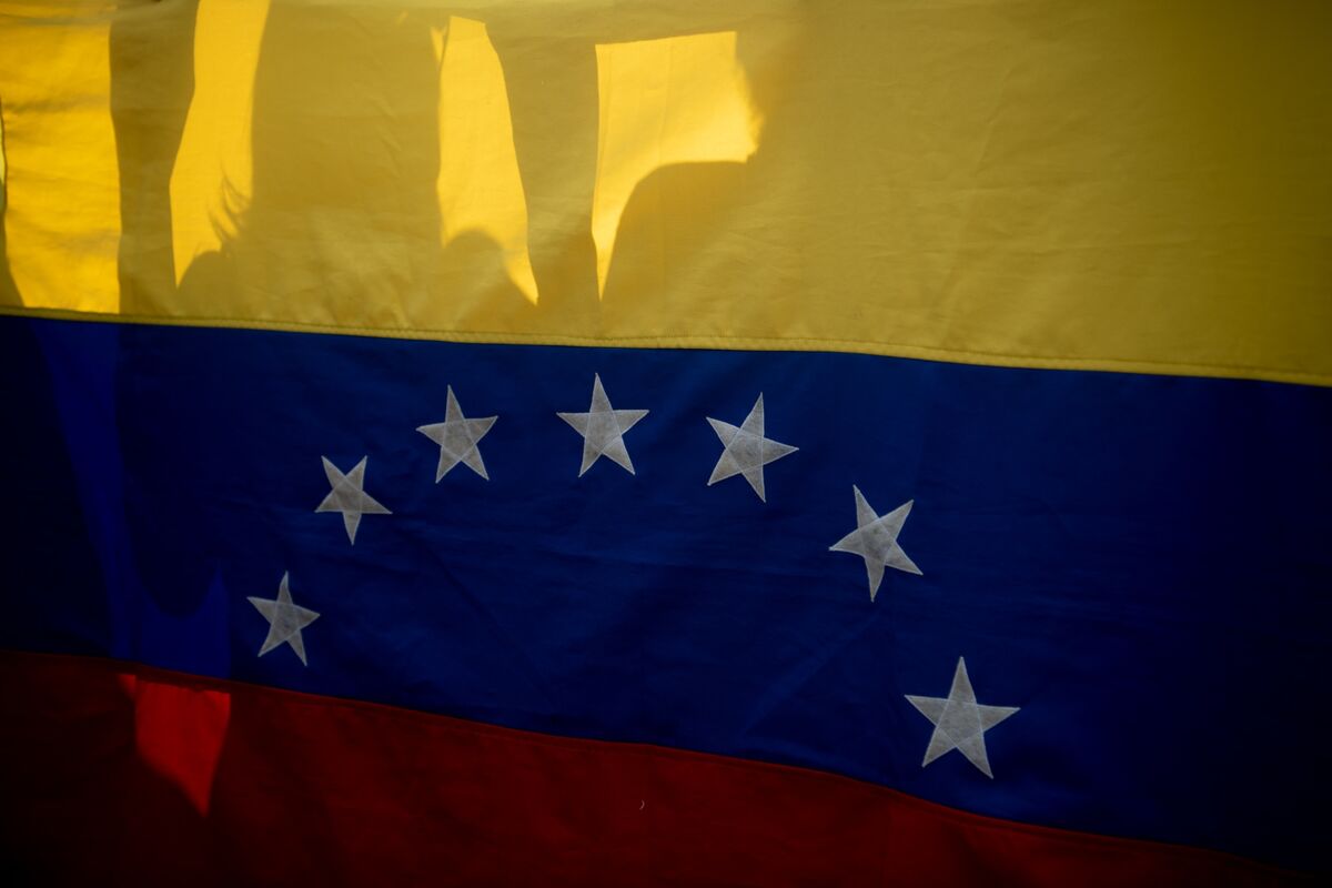 Biden Says US Bringing Home Americans Detained in Venezuela