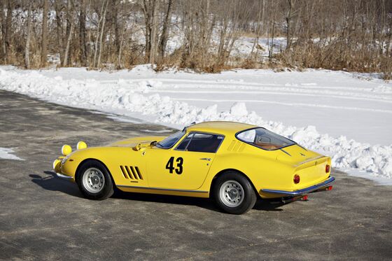 Hidden for 25 Years, the First Ferrari 275 GTB Races to Auction