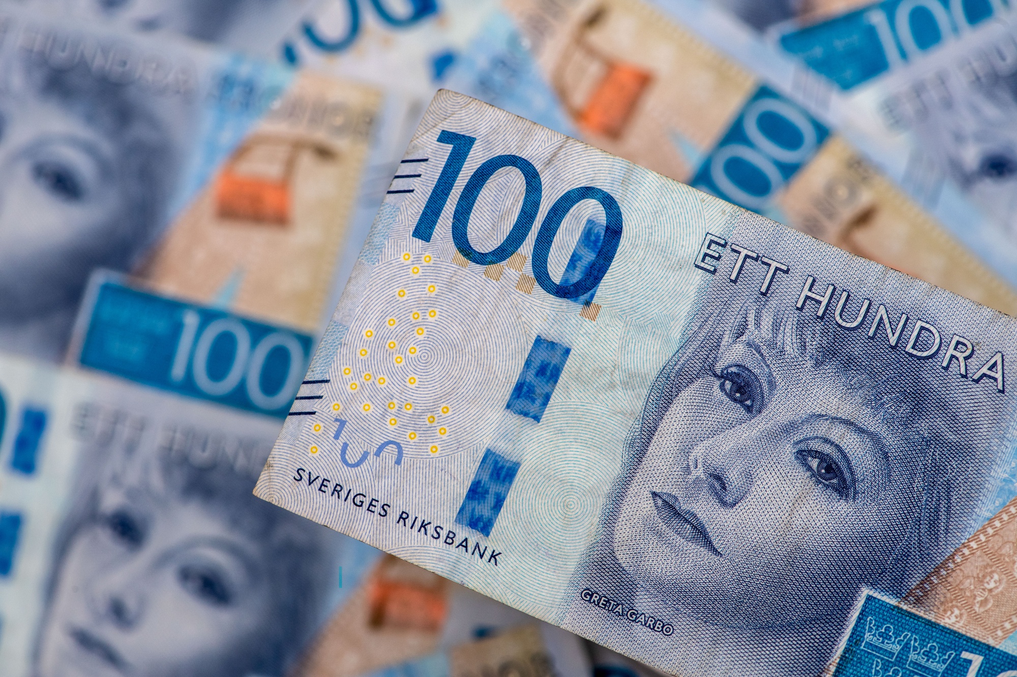 sweden-krona-sek-usd-news-currency-rally-tests-central-bank-bloomberg