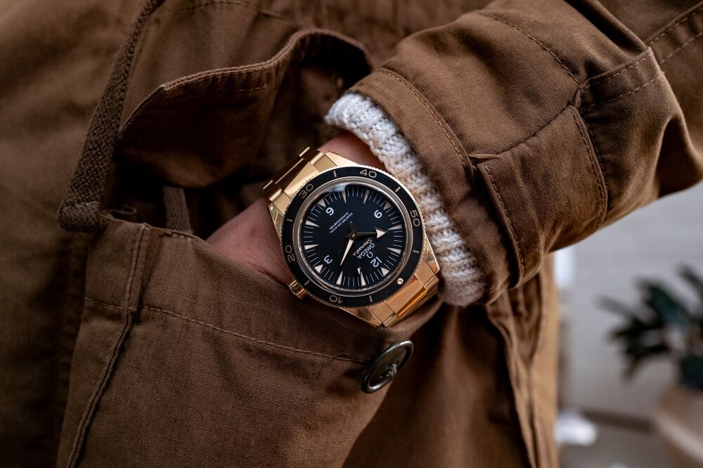omega 18k gold watch