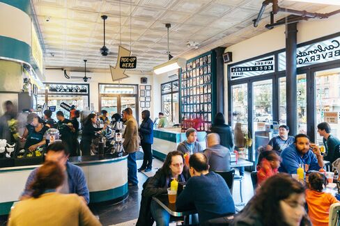 Harlem Shake is a bustling retro-style diner in Harlem.