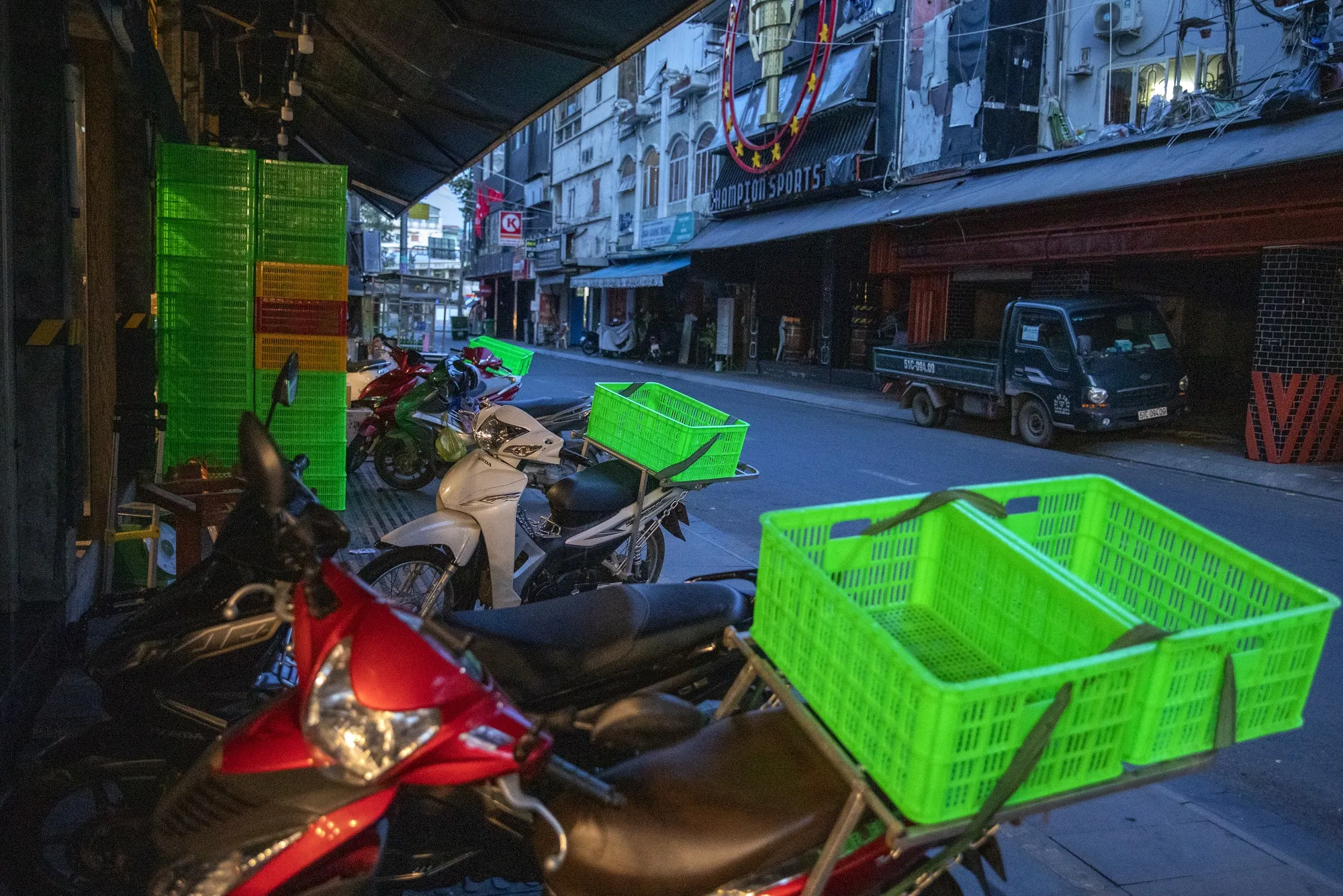 Stay-at-Home Order in Ho Chi Minh City as Commercial Hub May Need Months to Contain Covid-19 Outbreak 