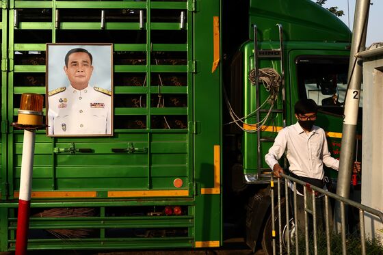 Thai Premier Survives No-Confidence Vote as Protest Looms