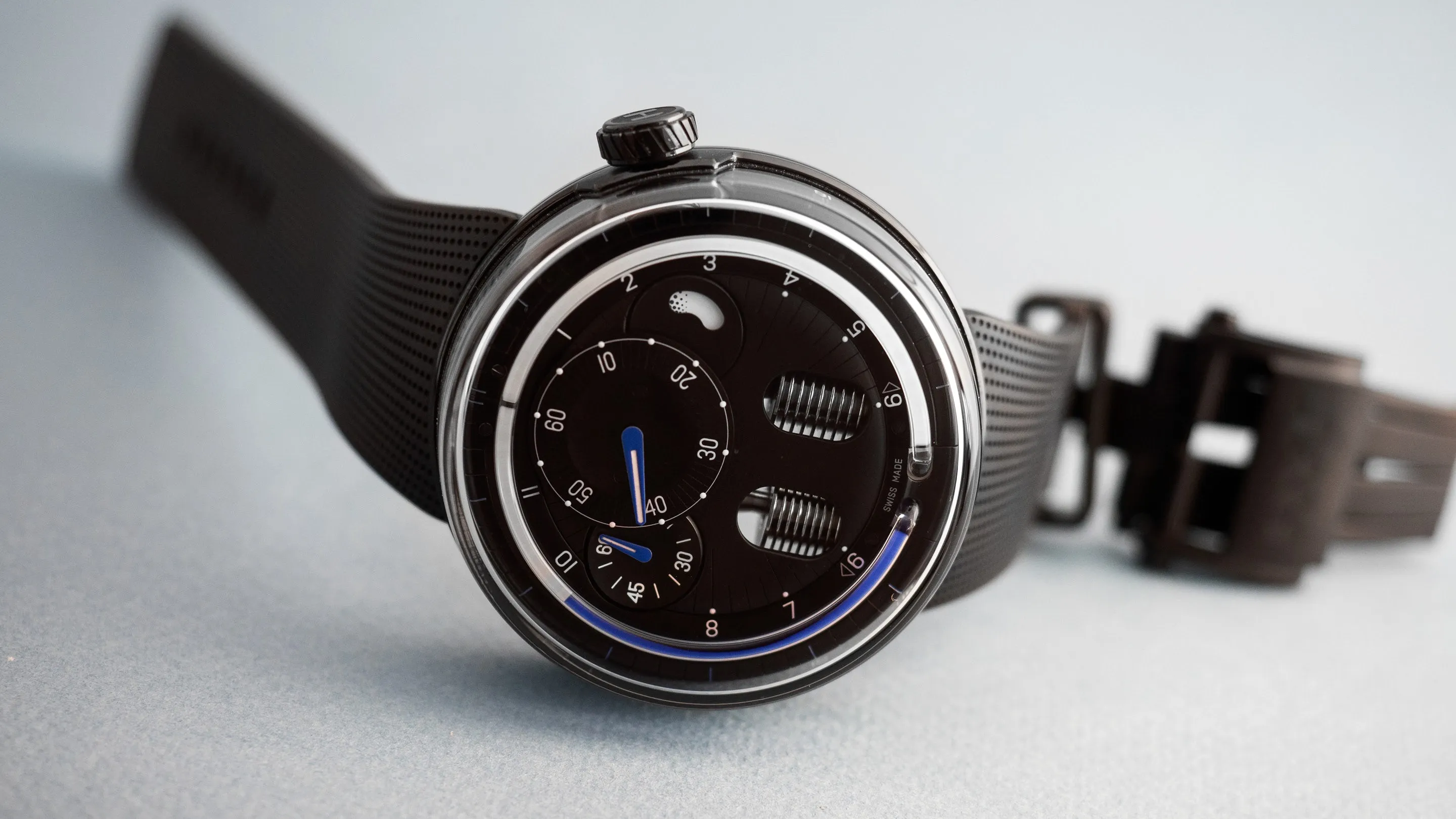 HYT H0 Watch Review a Hydromechanical Marvel in Black and Blue Bloomberg