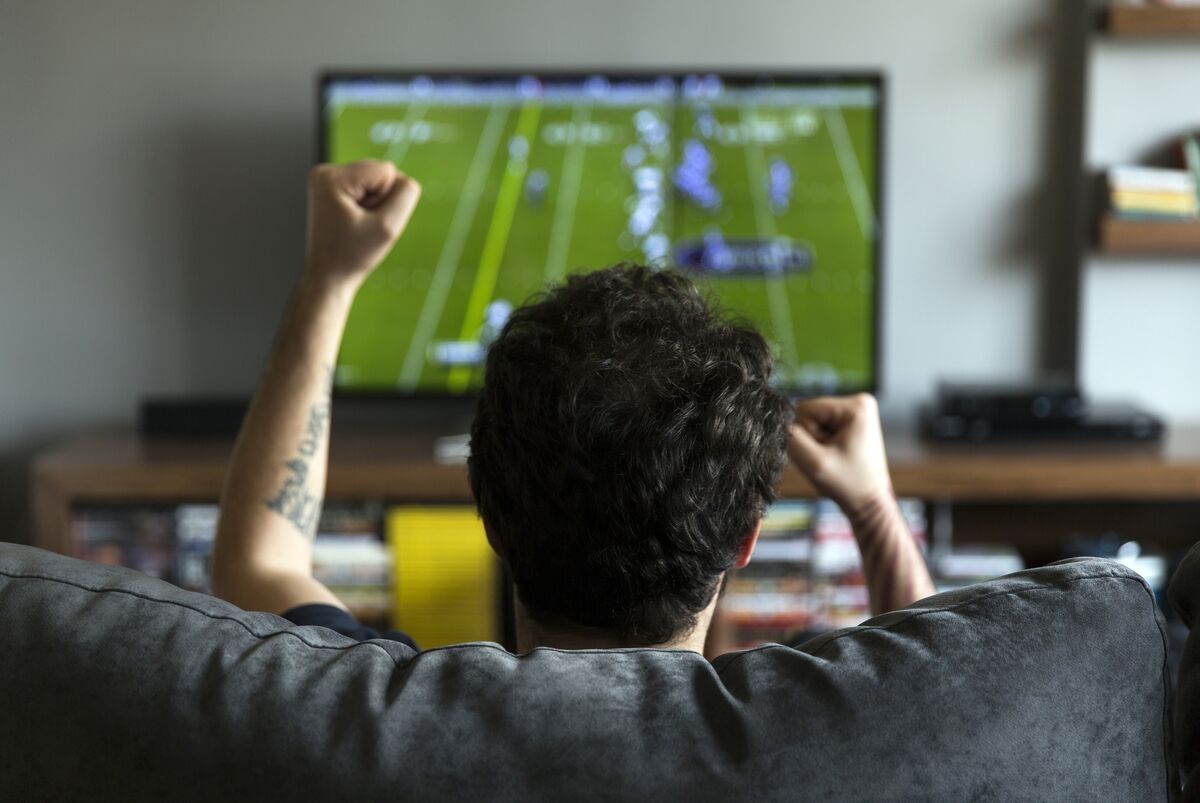 bloomberg.com - Joel Weber - Can You Put Sports Teams Into an ETF Yet?