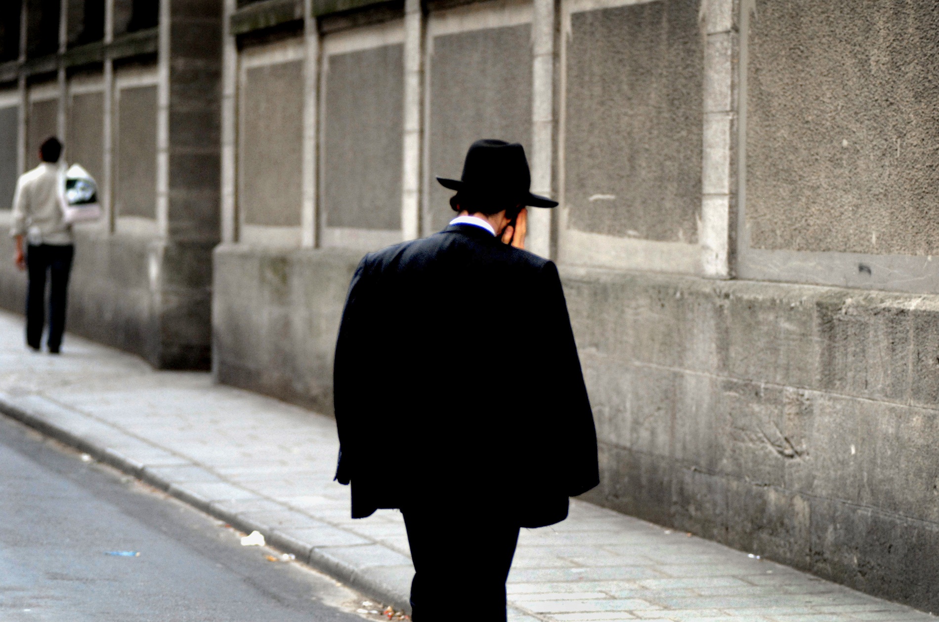 European Jews Are Staying Put - Bloomberg