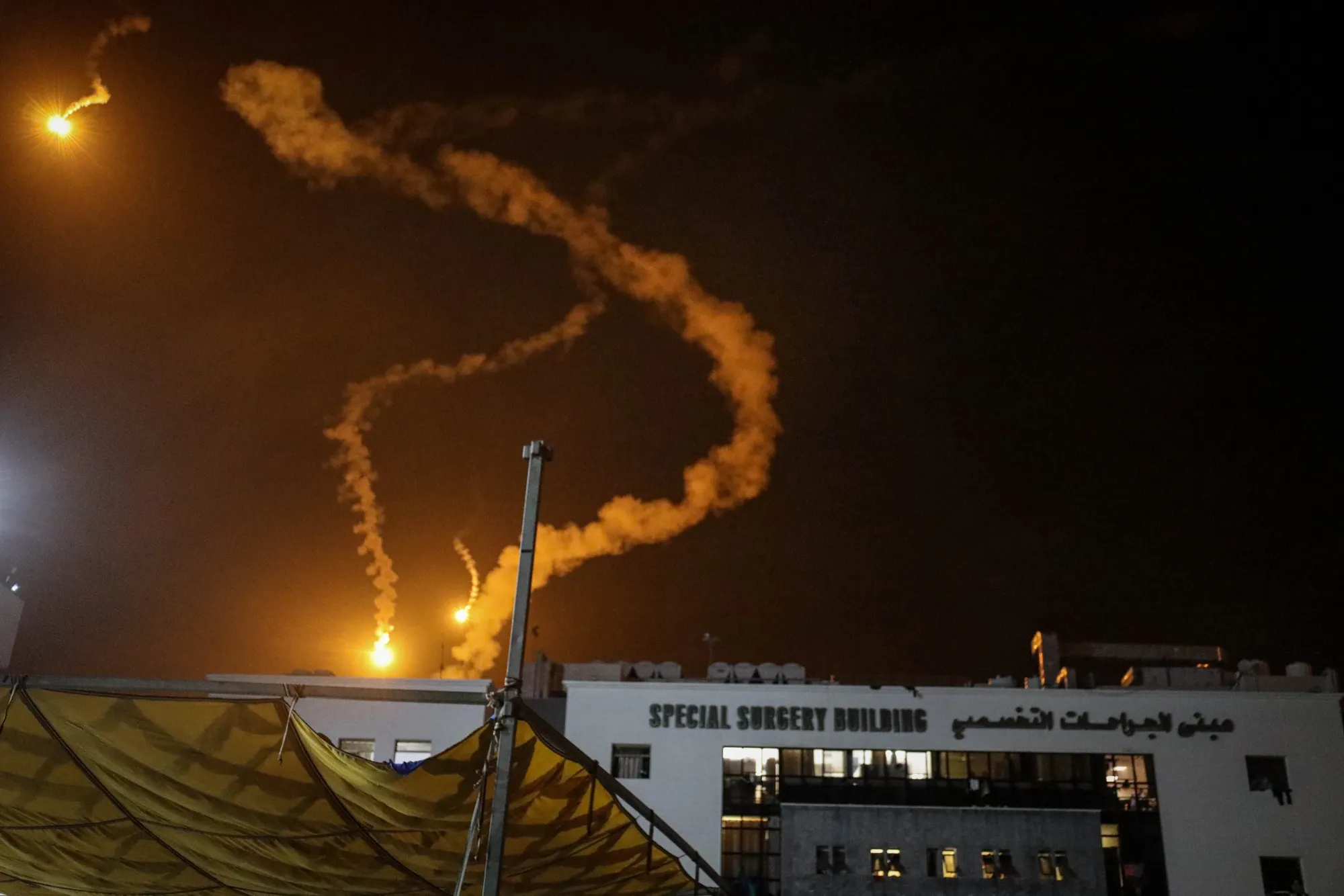 Israeli flares light up the sky above the Al-Shifa hospital in Gaza City on Nov. 6, 2023.&nbsp;