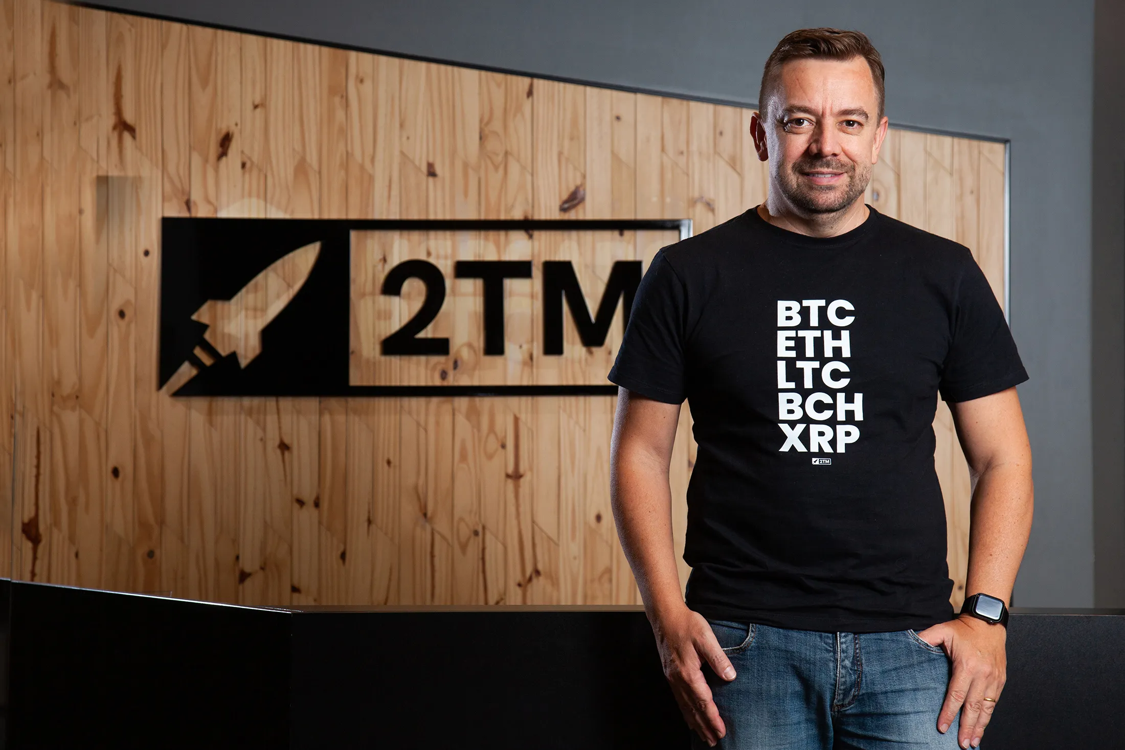 SoftBank-Backed Brazil Cryptocurrency Brokerage 2TM Raises $50 Million -  Bloomberg