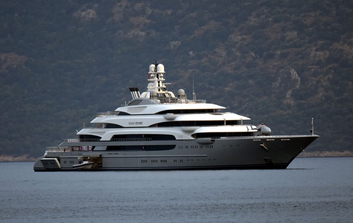 Russian Oligarchs’ Yachts Head for Maldives as Sanctions Levied