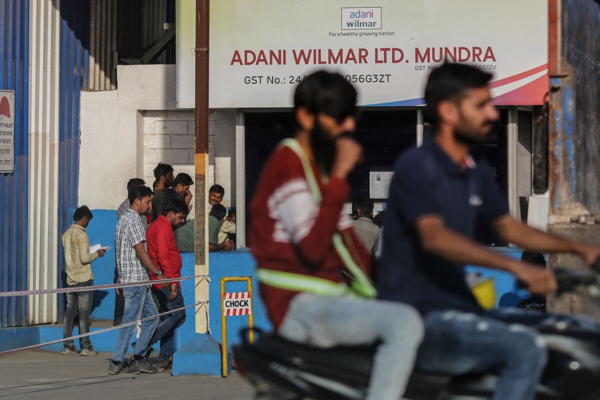 bloomberg.com - Anuradha Raghu - Food Giant Wilmar Hit by $150 Million Loss From Pakistan Company