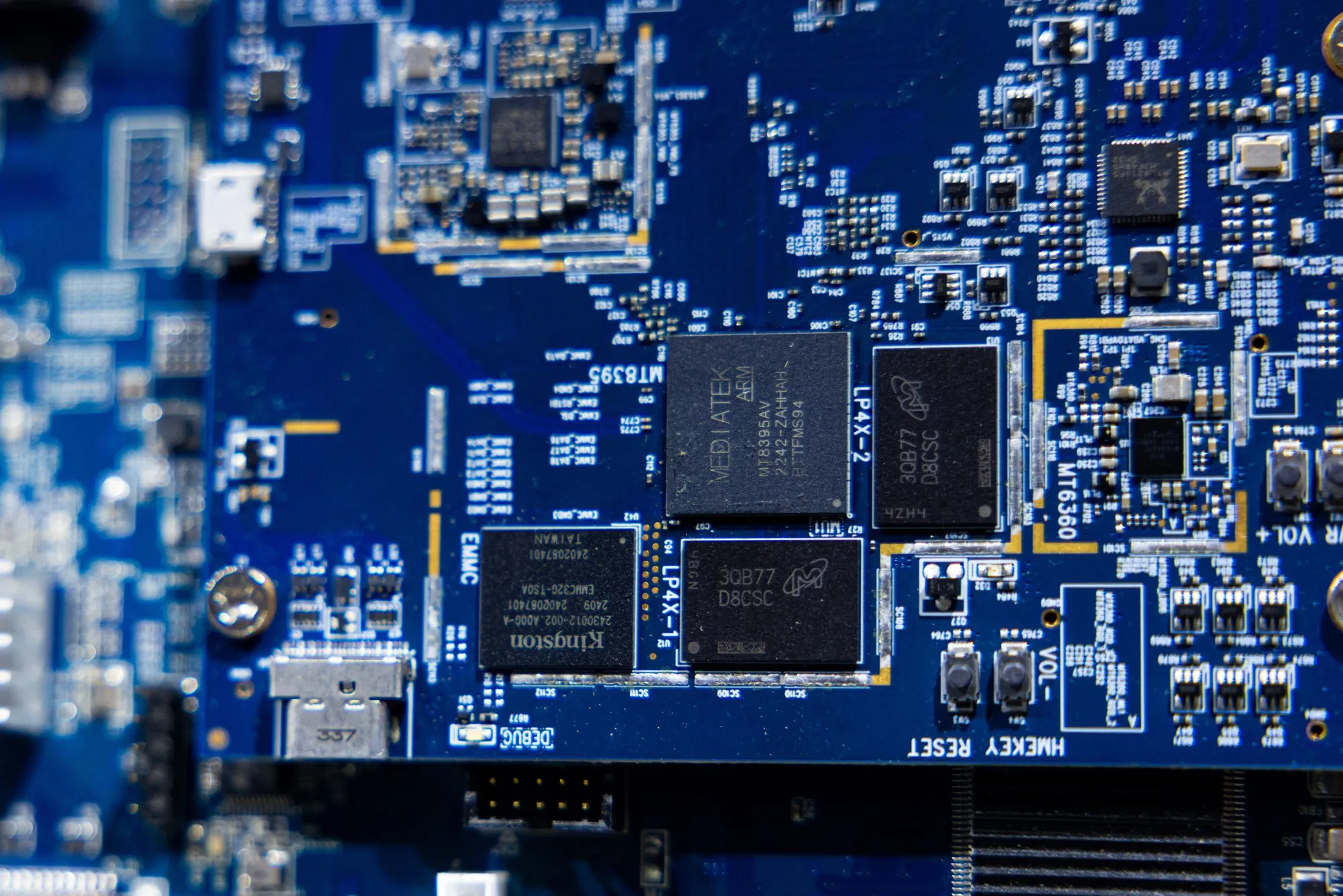 AI相場に地殻変動、アジアで新たな勝ち組浮上－大手TSMCやSKに陰り