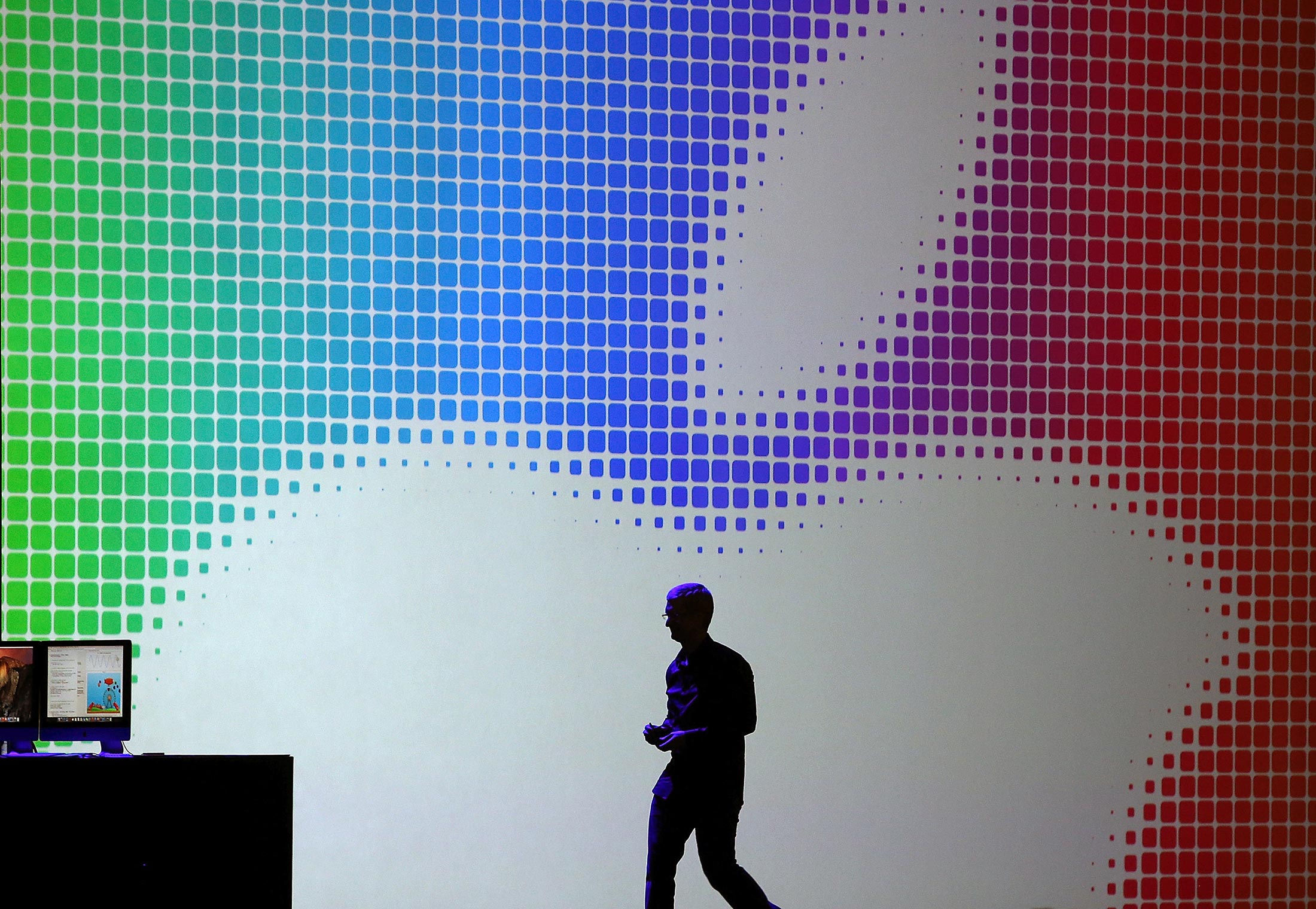 Apple Hosts Its Worldwide Developers Conference