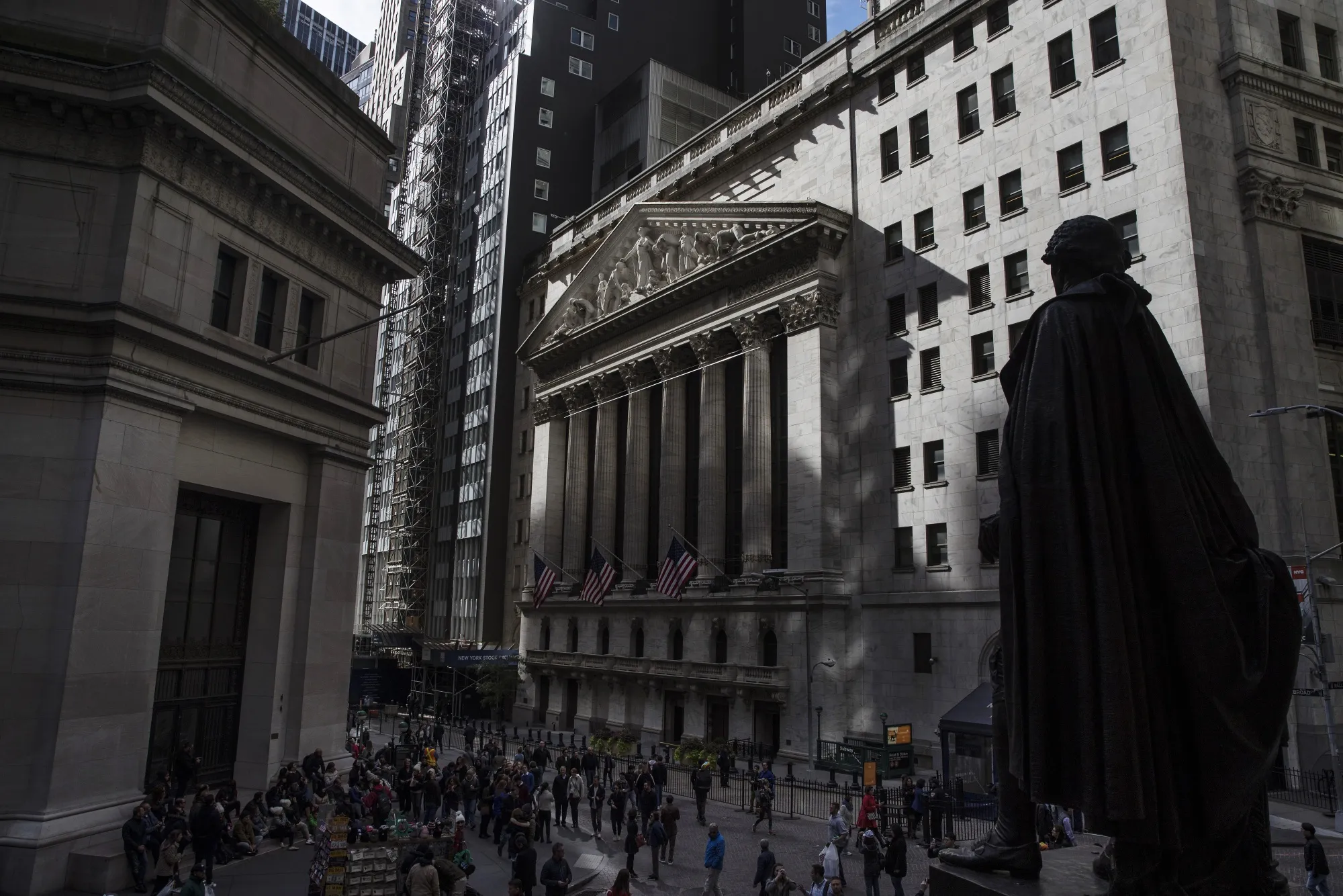 Trading On The Floor Of The NYSE As U.S. Stocks Pare Gains And Treasuries, Dollar Decline