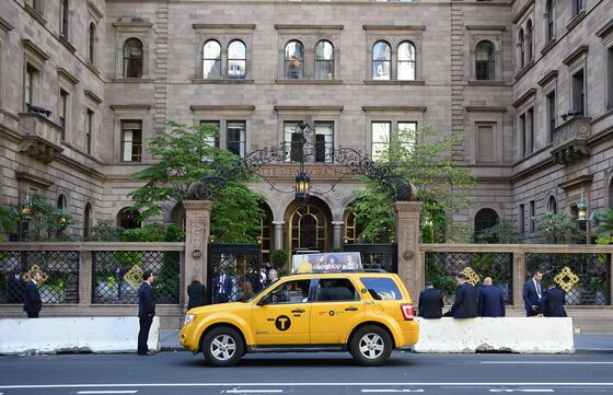 With Prices Down $200 Per Room, NYC Hotels Set for More Pain
