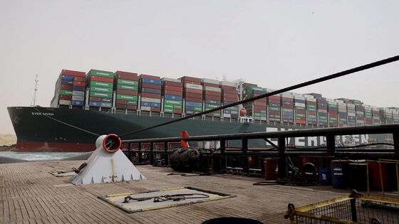 Shock-Worn World Economy Girds for Supply Jolt in Suez Mess