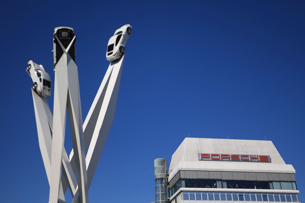 Porsche AG to Exit Germany’s DAX After Less Than Three Years