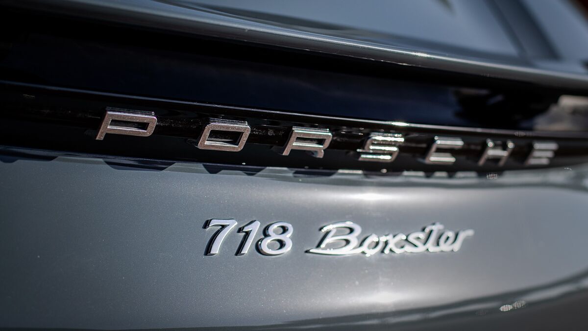 Porsche Considers Electric Sports Car Cuts