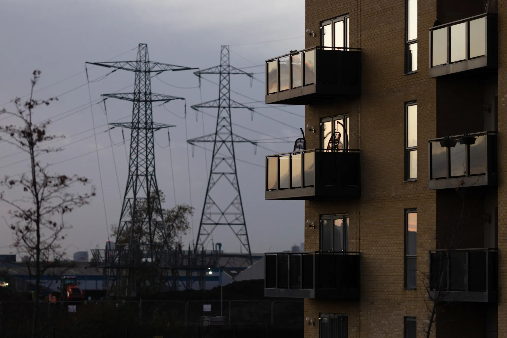 Residential apartments next to electricity pylons&nbsp;in London.
