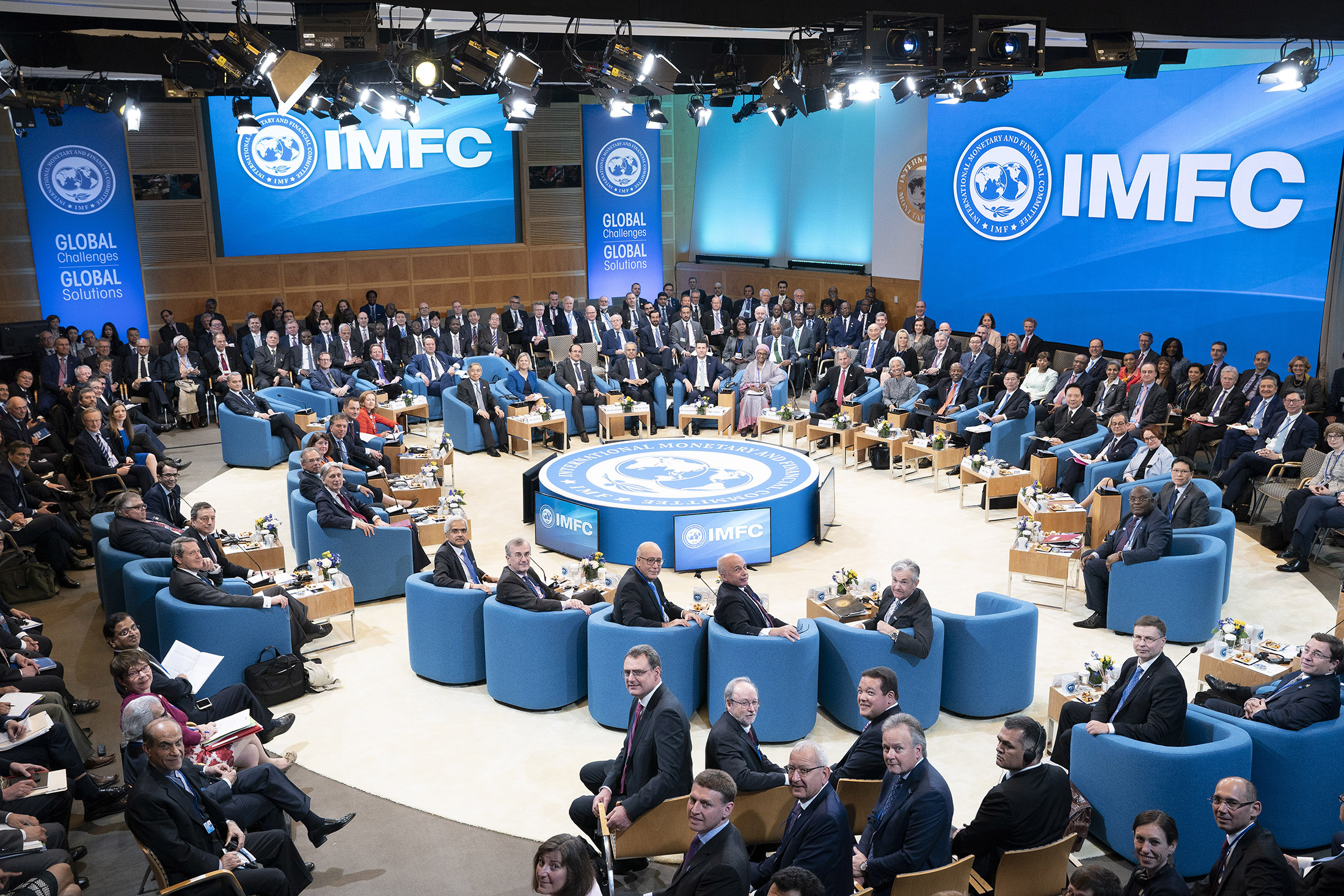 IMF, World Bank Plan ‘Virtual’ Spring Meetings Amid Virus Bloomberg