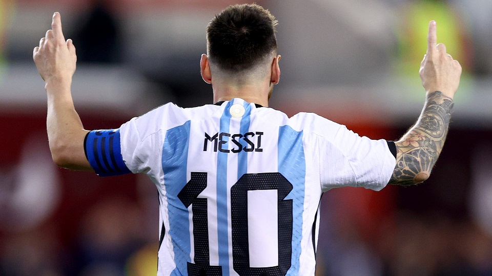 Did Lionel Messi Really Crush Cristiano Ronaldo's Shirt Sales Record?